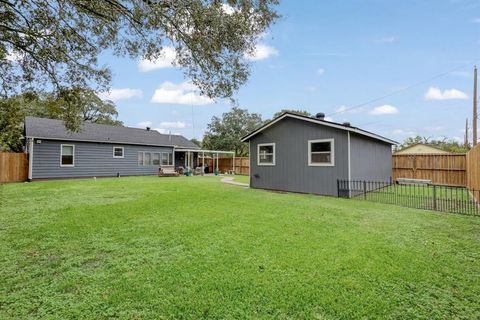 A home in Rosenberg