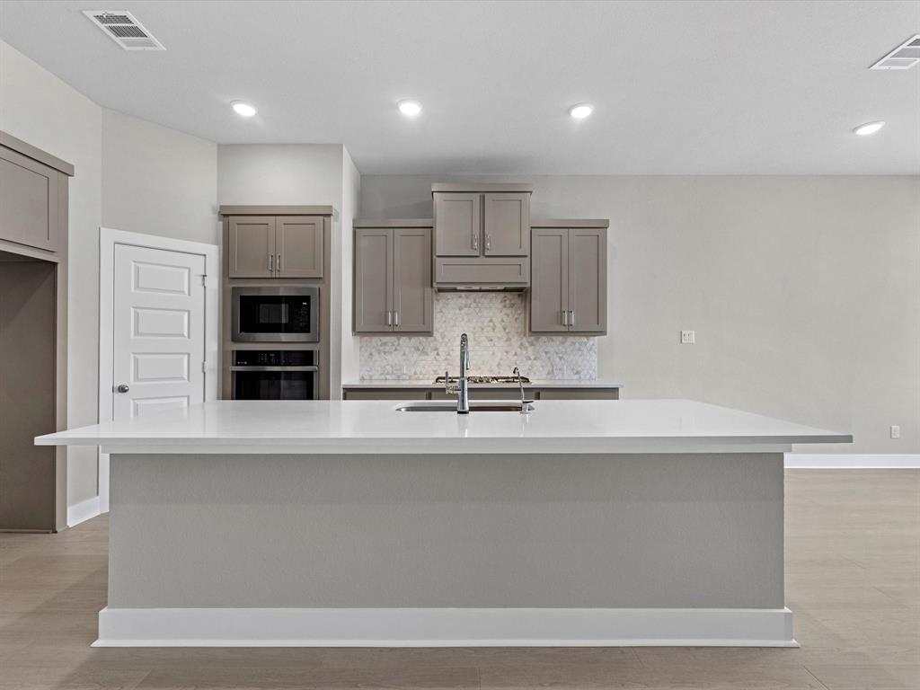 9927 Sunflower Mist Lane, Richmond, Texas image 7