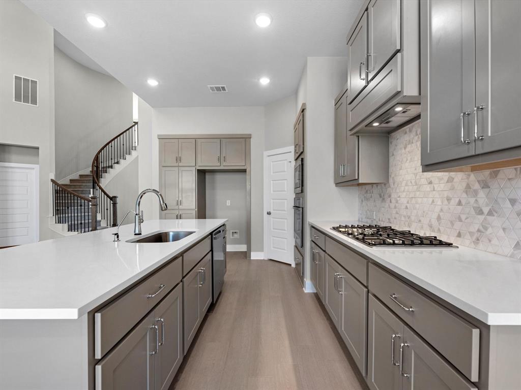9927 Sunflower Mist Lane, Richmond, Texas image 8