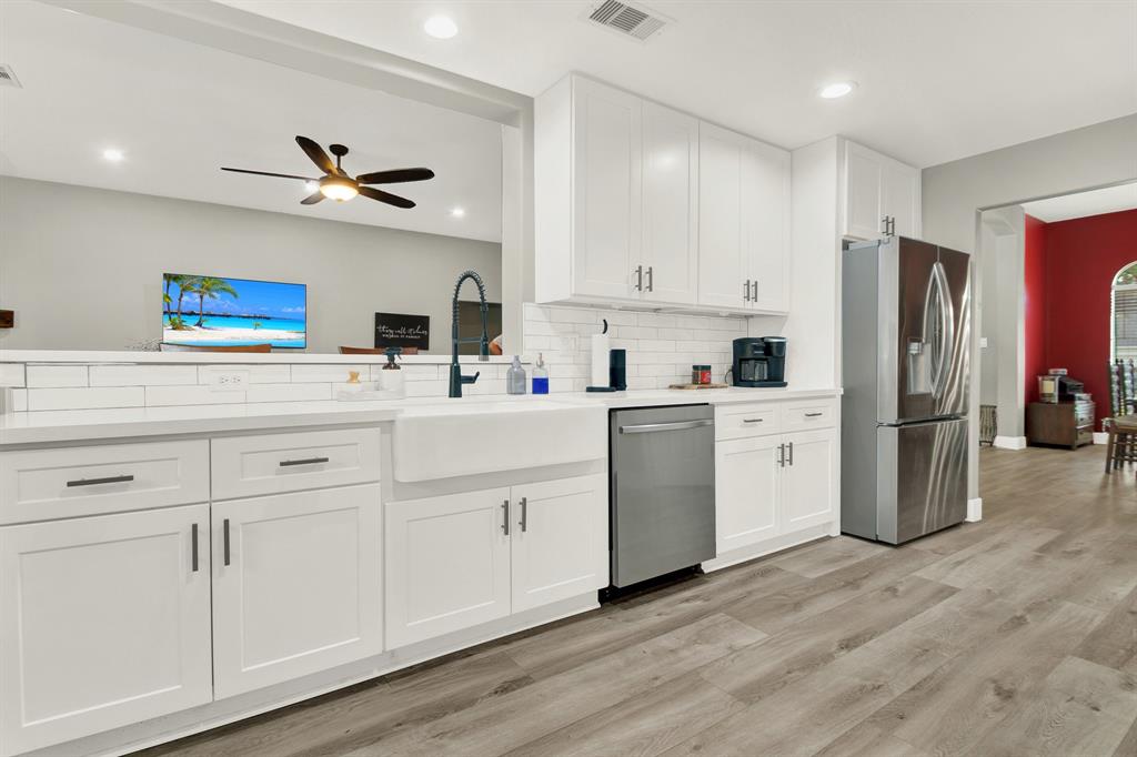 11227 S Country Club Green Drive, Tomball, Texas image 20