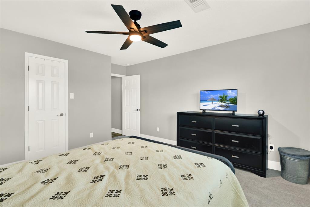 11227 S Country Club Green Drive, Tomball, Texas image 18
