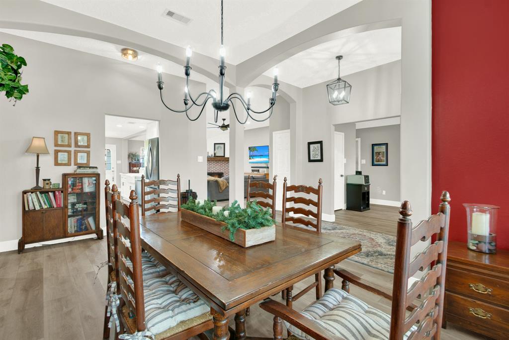 11227 S Country Club Green Drive, Tomball, Texas image 7