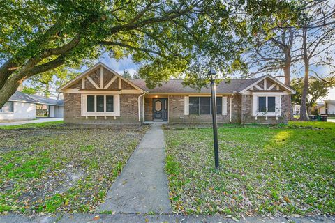 Single Family Residence in Baytown TX 4703 Ironwood Drive.jpg