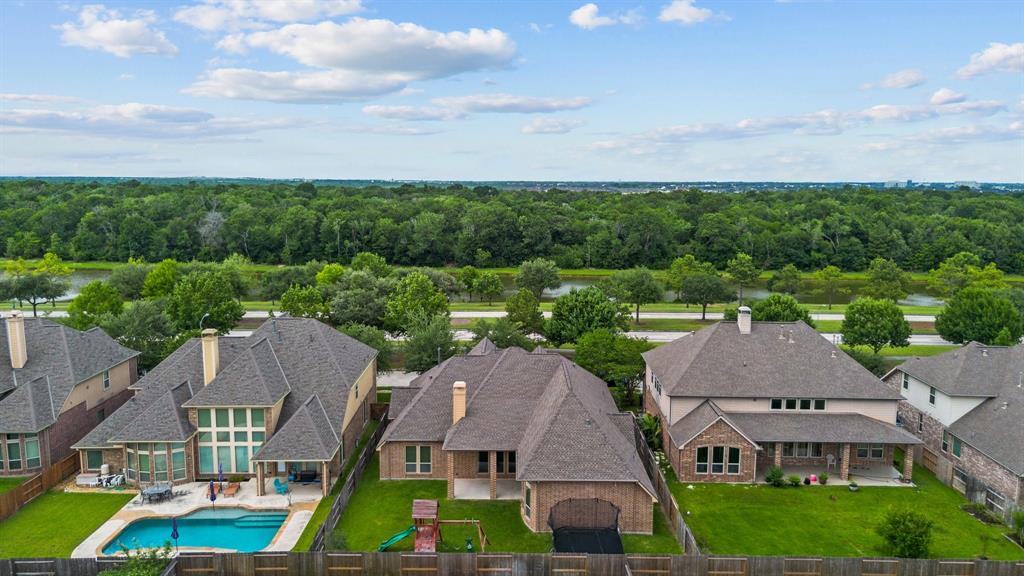 19403 Shady Edge Drive