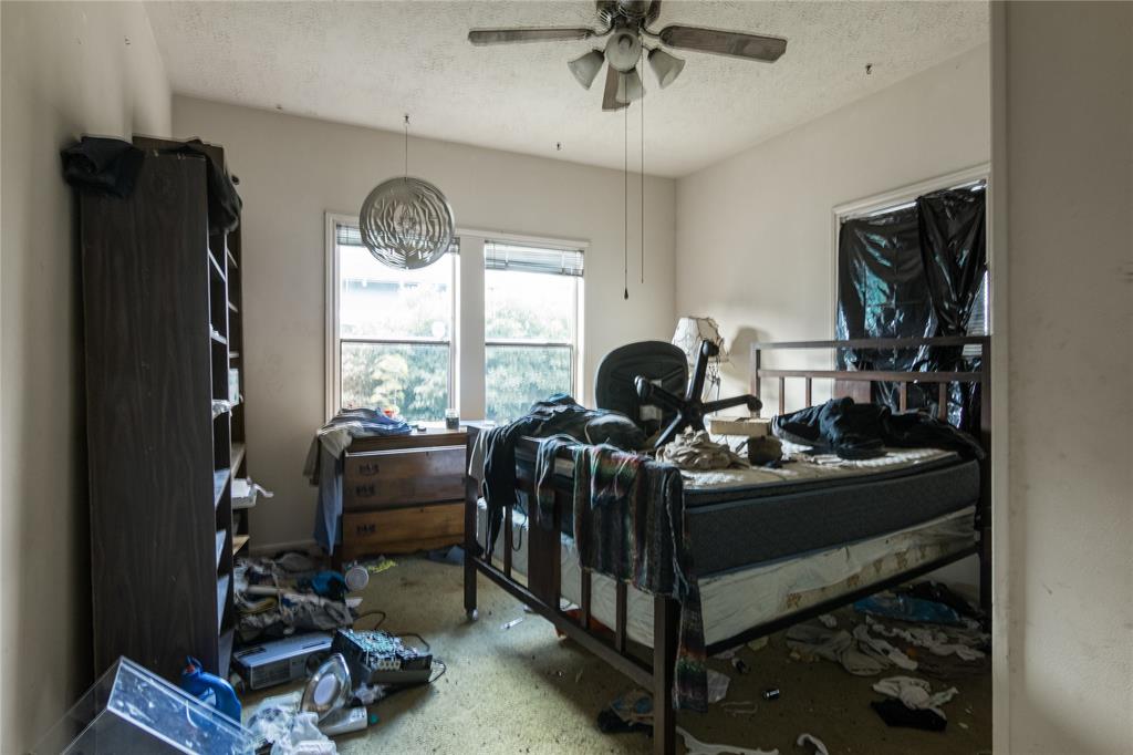 2011 Singleton Street, Houston, Texas image 14