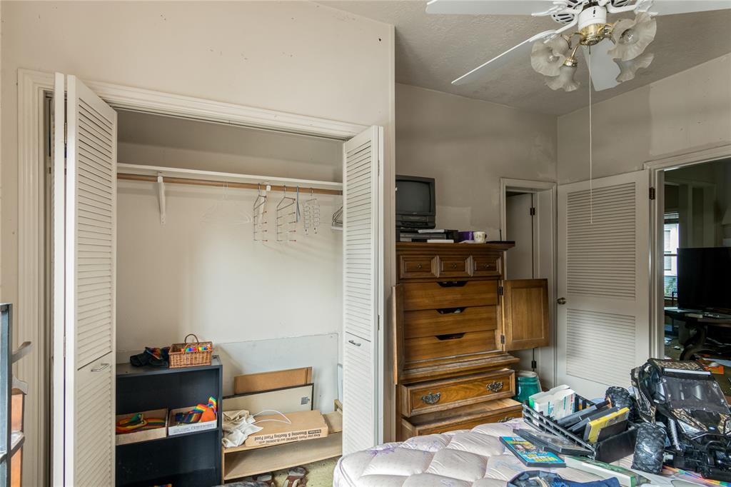 2011 Singleton Street, Houston, Texas image 19