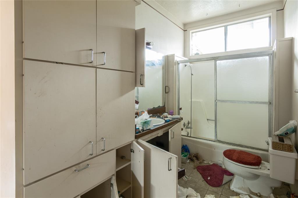 2011 Singleton Street, Houston, Texas image 16