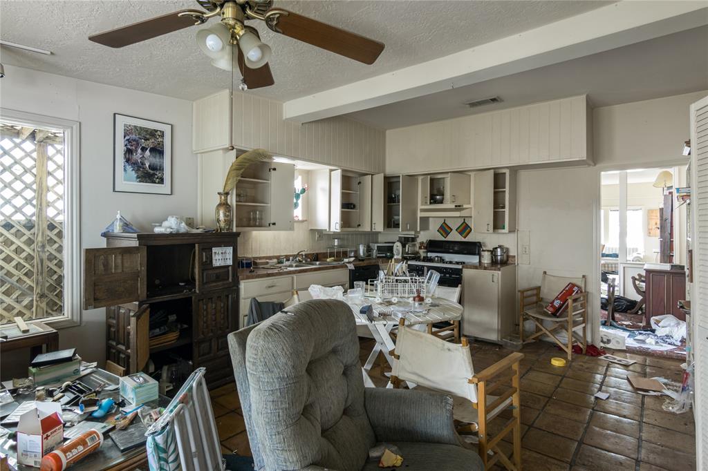 2011 Singleton Street, Houston, Texas image 12