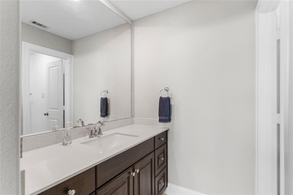 6815 Bernalillo Way, Spring, Texas image 30