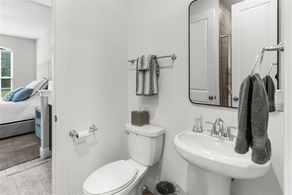 6815 Bernalillo Way, Spring, Texas image 24