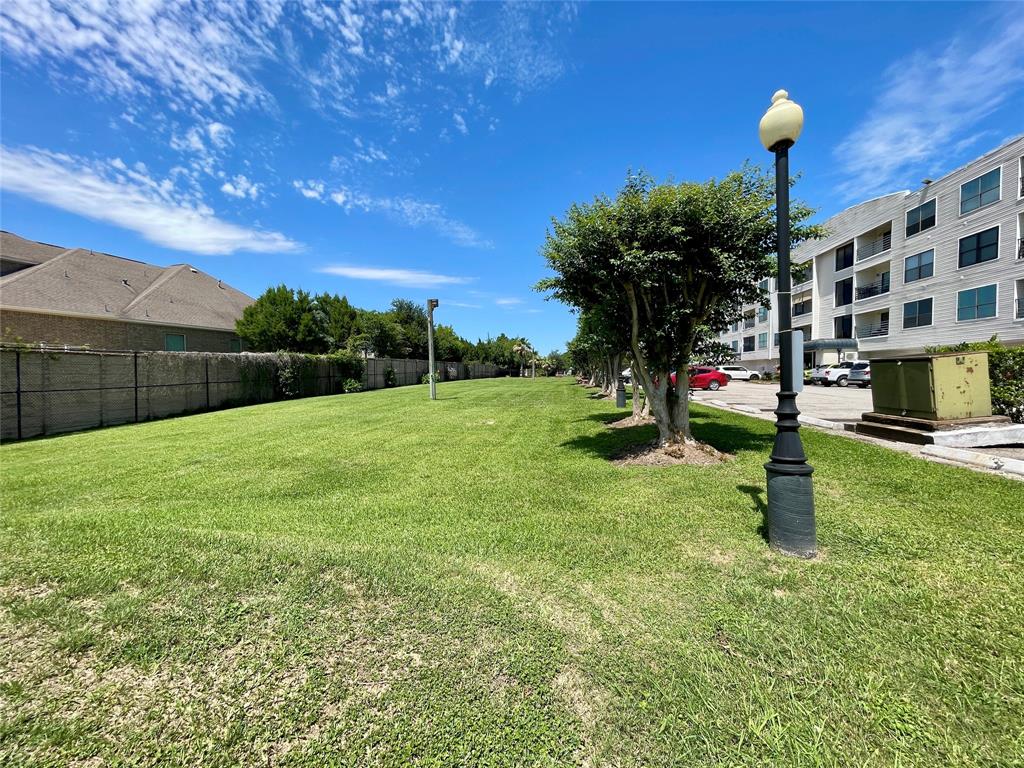 793 Davis Rd #110, League City, Texas image 1