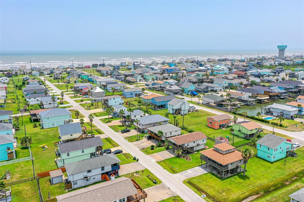 4030 Fort Bend Drive, Galveston, Texas image 3