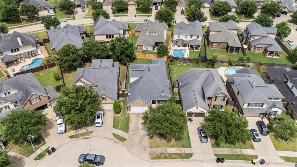 6215 Holly Oaks Court, Fulshear, Texas image 27