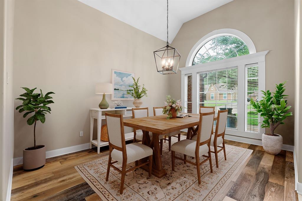 117 Lake View Circle