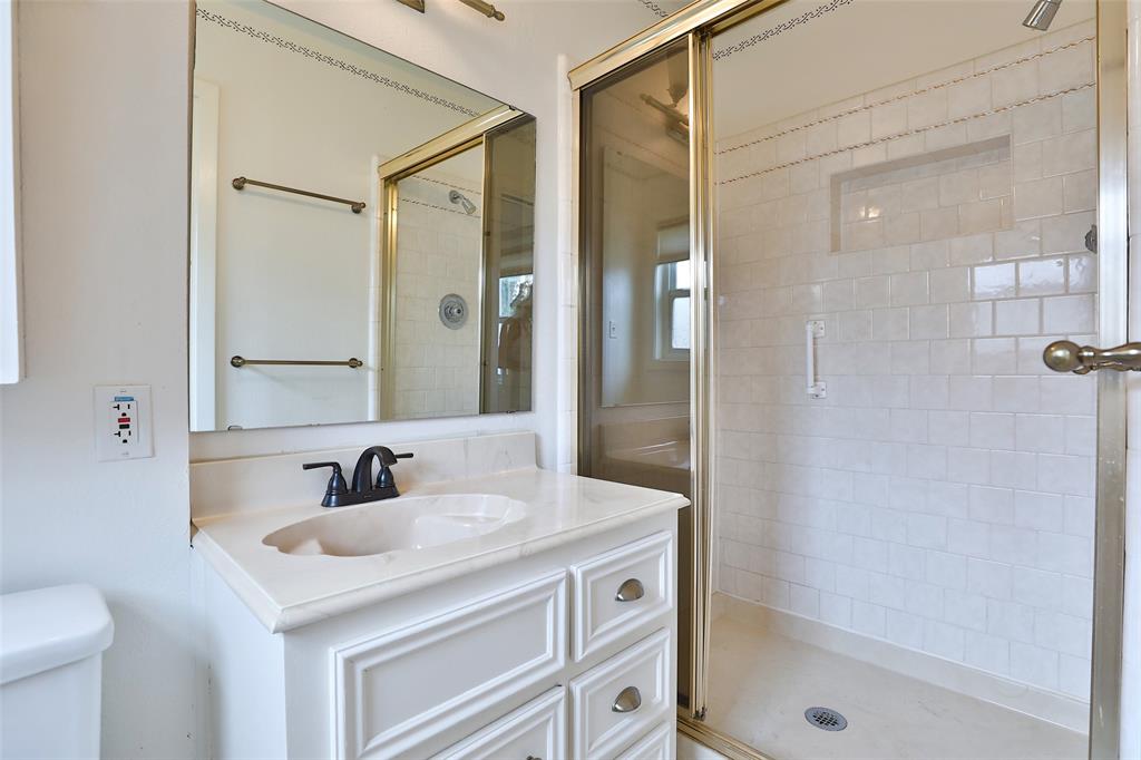 2427 Willowby Drive, Houston, Texas image 25