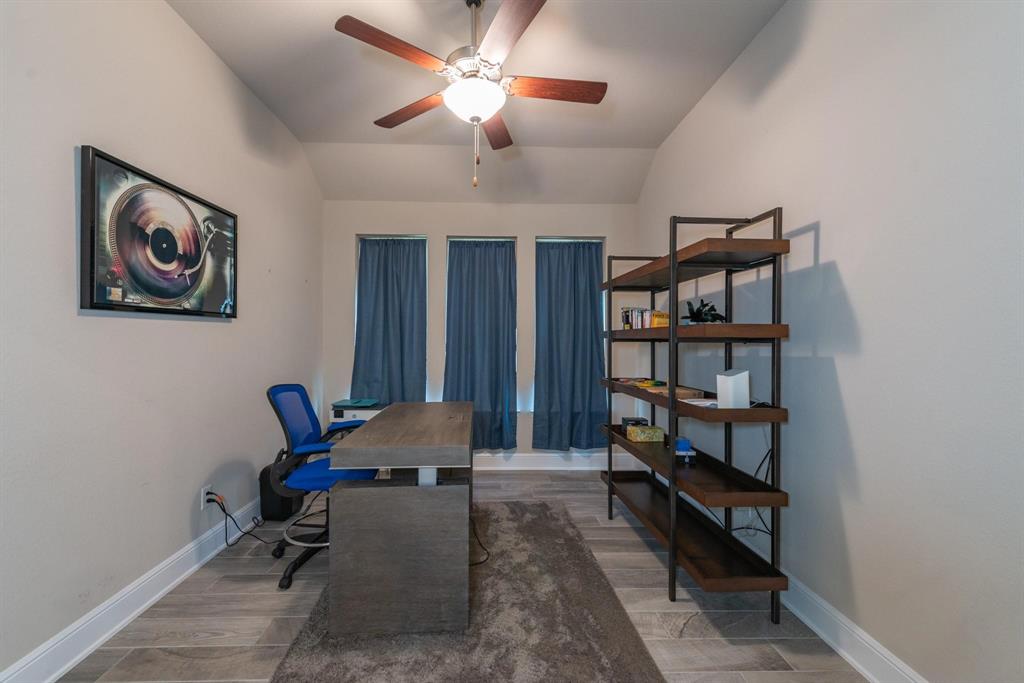 8518 Catlina Manor Lane