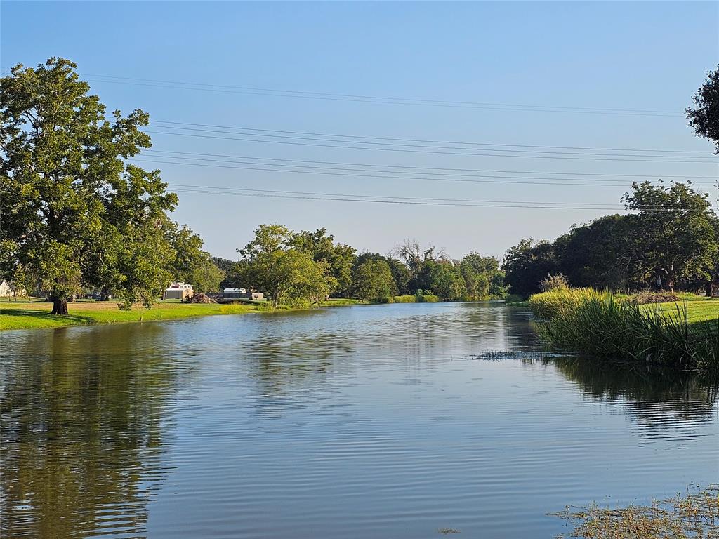 214/220 Stagecoach Trail, Angleton, Texas image 7