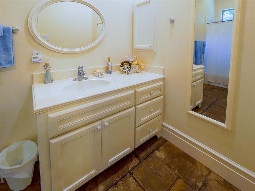 24394 Gay Lake Road, Montgomery, Texas image 37