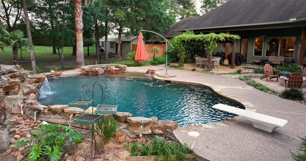 24394 Gay Lake Road, Montgomery, Texas image 8