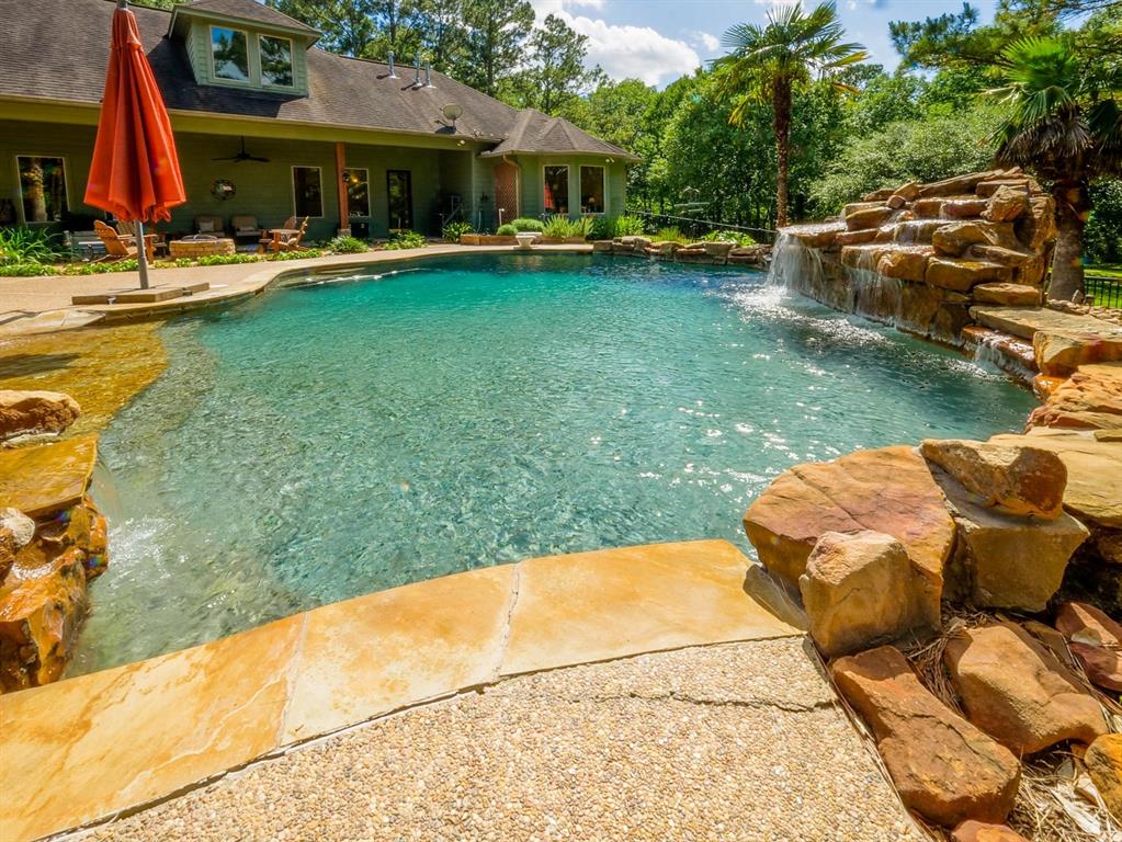 24394 Gay Lake Road, Montgomery, Texas image 1