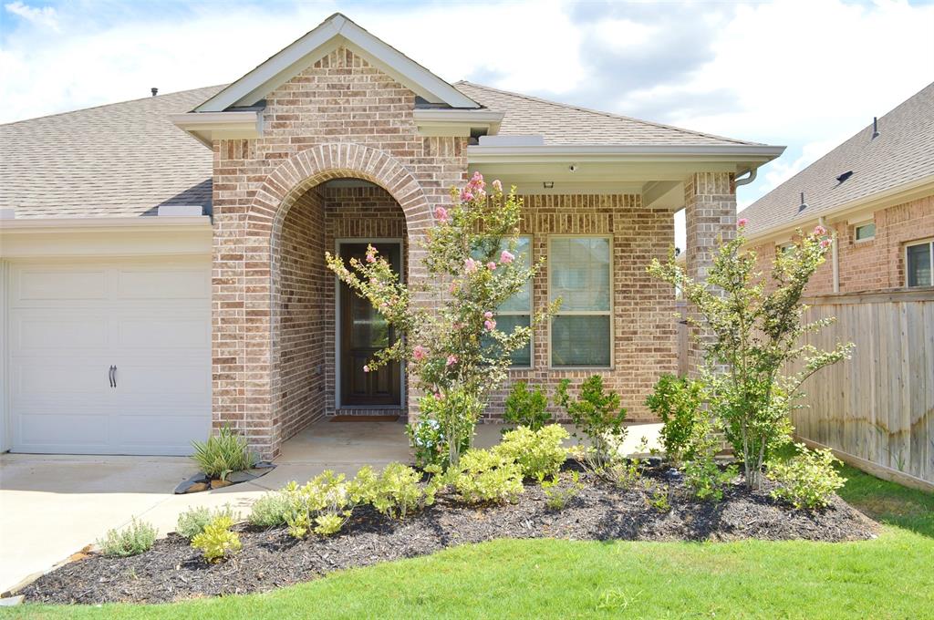 9323 Stablewood Lakes Lane
