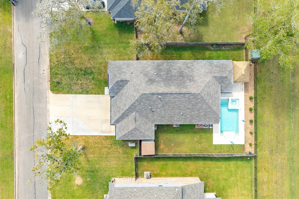 2308 Shalmar Drive, West Columbia, Texas image 33