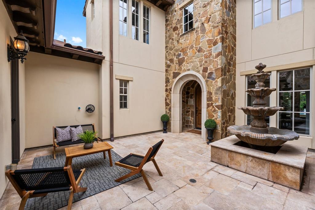 26 N Player Manor Circle