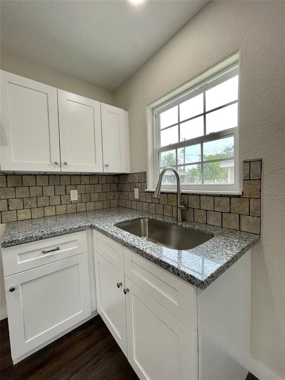 527 W 4th Street, Freeport, Texas image 15