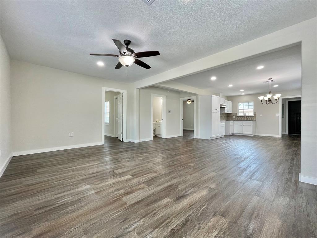 527 W 4th Street, Freeport, Texas image 6