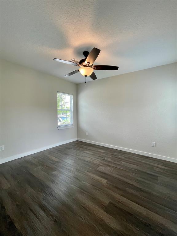 527 W 4th Street, Freeport, Texas image 18