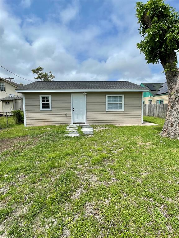 527 W 4th Street, Freeport, Texas image 37