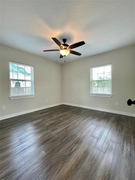 527 W 4th Street, Freeport, Texas image 20