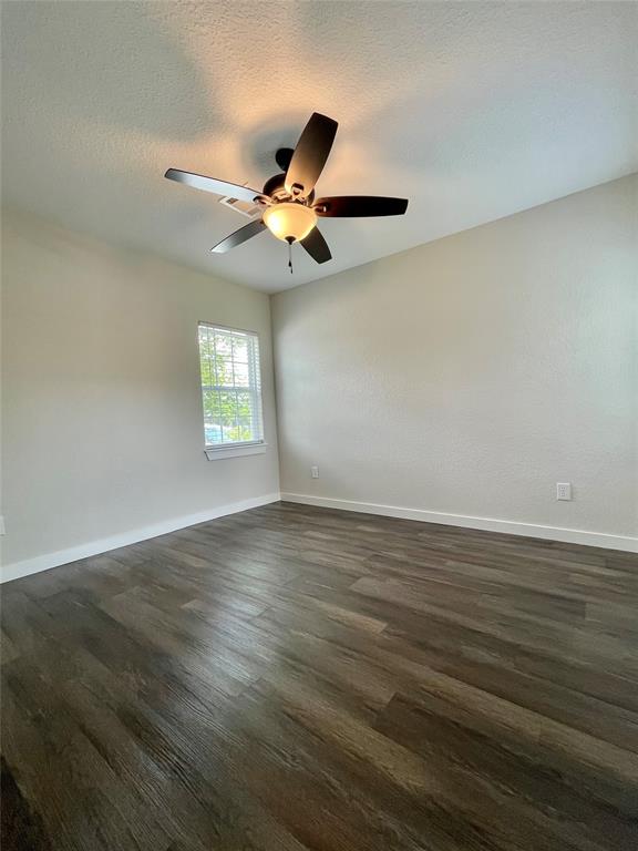 527 W 4th Street, Freeport, Texas image 17
