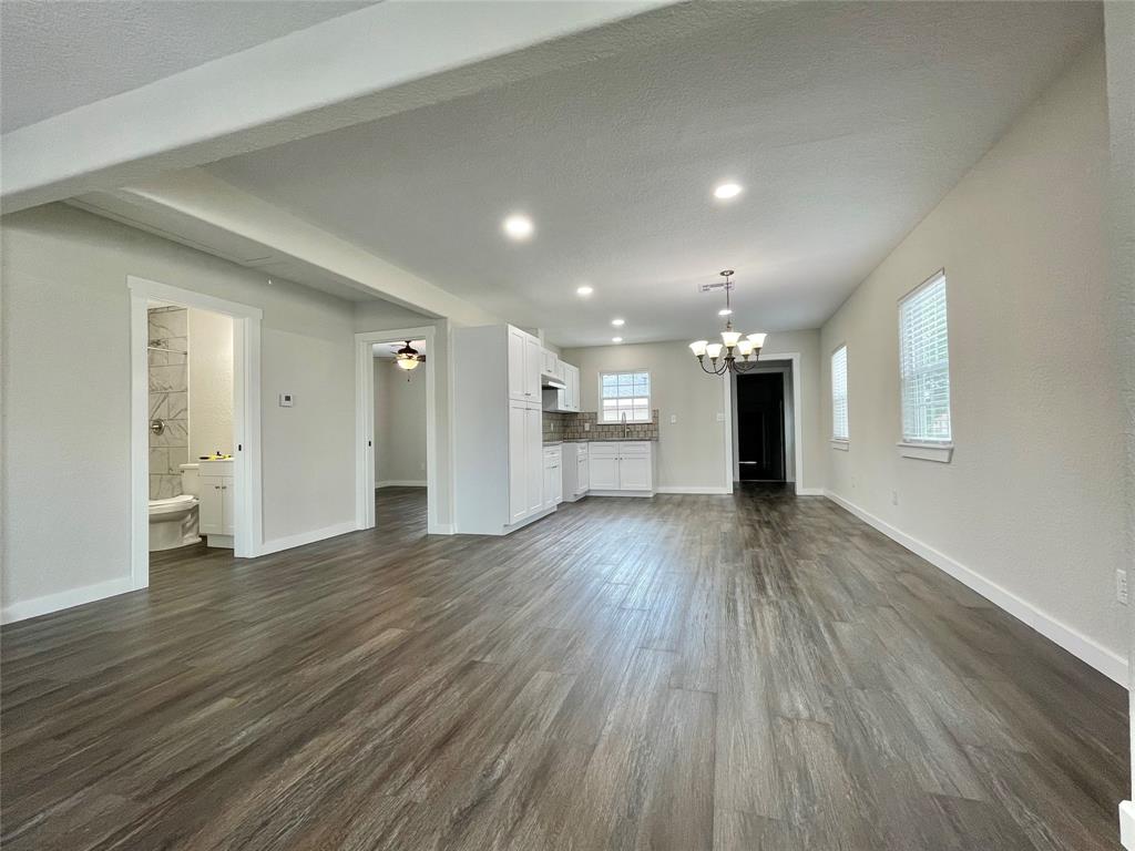 527 W 4th Street, Freeport, Texas image 8