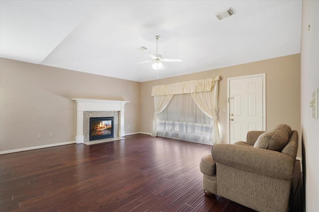4014 Ivywood Drive, Pearland, Texas image 3