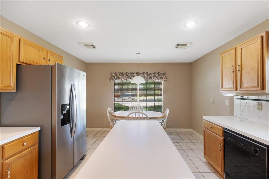 4014 Ivywood Drive, Pearland, Texas image 8