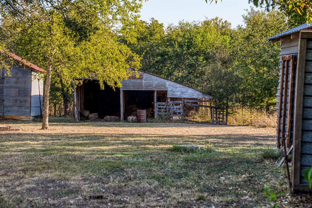 1833 S Farm To Market 1291, Fayetteville, Texas image 24