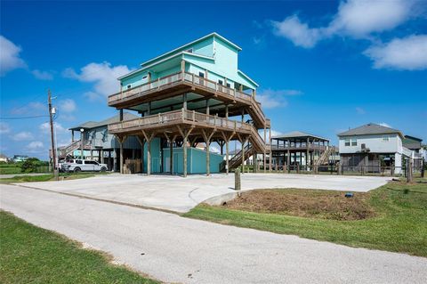 A home in Crystal Beach