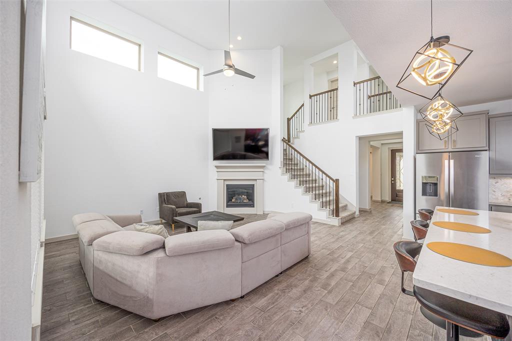 3230 Black Gore Creek Drive, Katy, Texas image 11