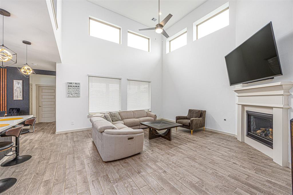 3230 Black Gore Creek Drive, Katy, Texas image 7