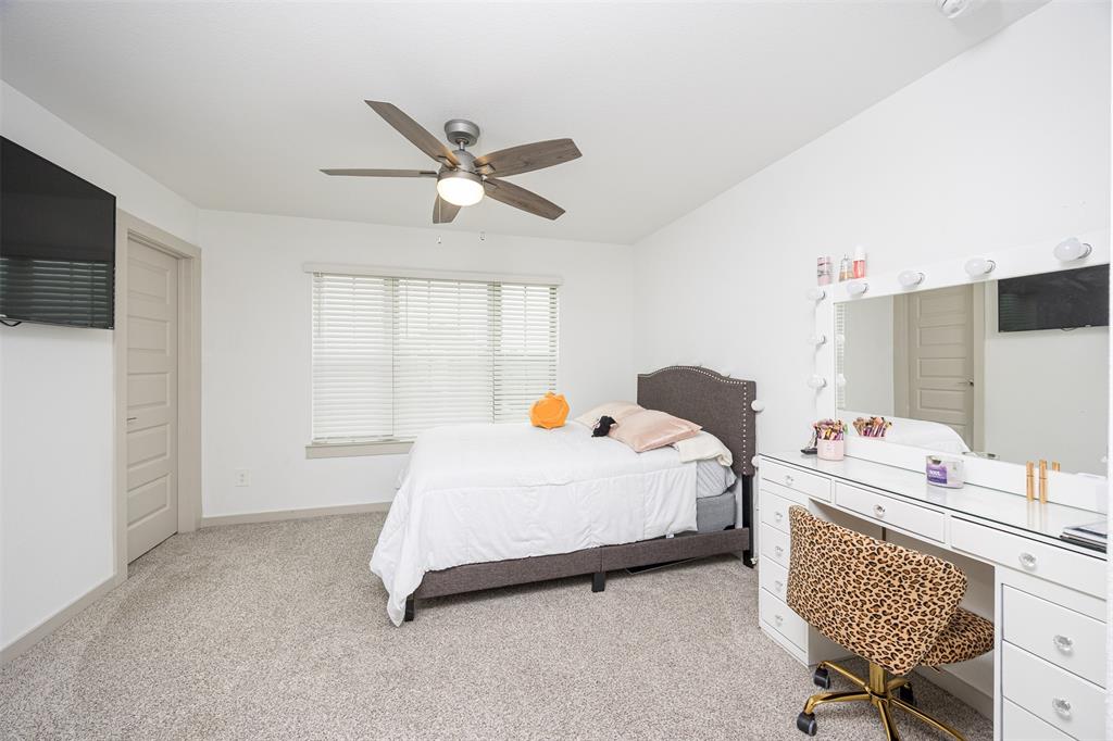 3230 Black Gore Creek Drive, Katy, Texas image 16