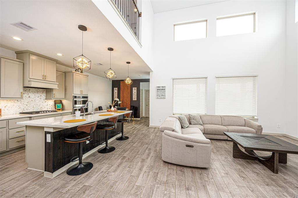 3230 Black Gore Creek Drive, Katy, Texas image 8