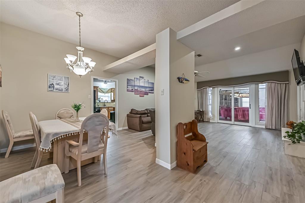 2507 18th Street, Texas City, Texas image 3
