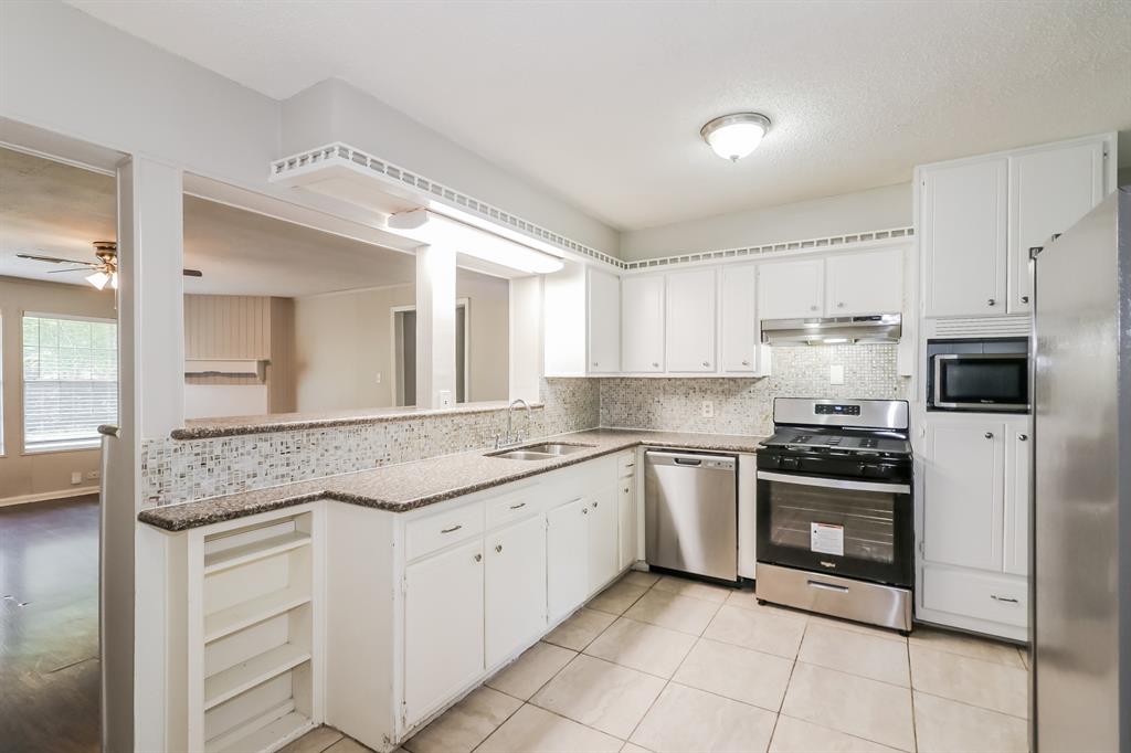 315 Eastlake Street, Houston, Texas image 9
