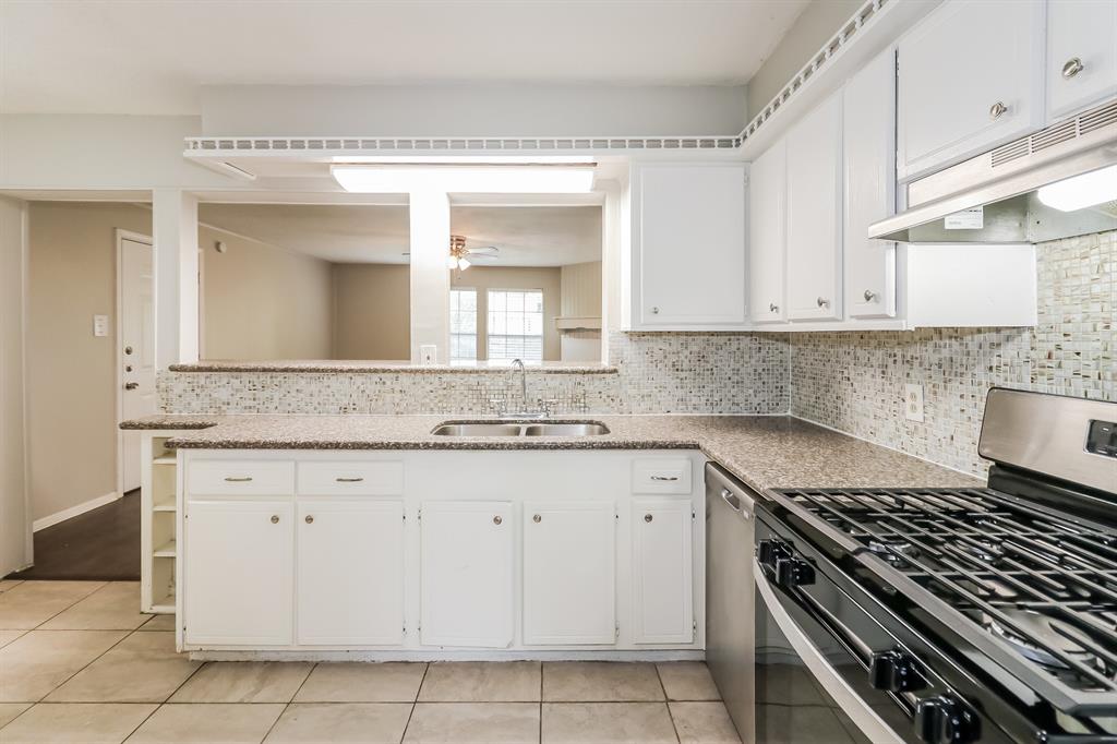 315 Eastlake Street, Houston, Texas image 10