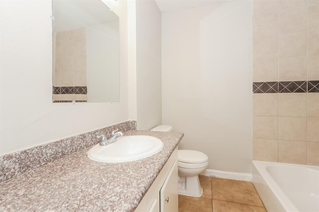 315 Eastlake Street, Houston, Texas image 19