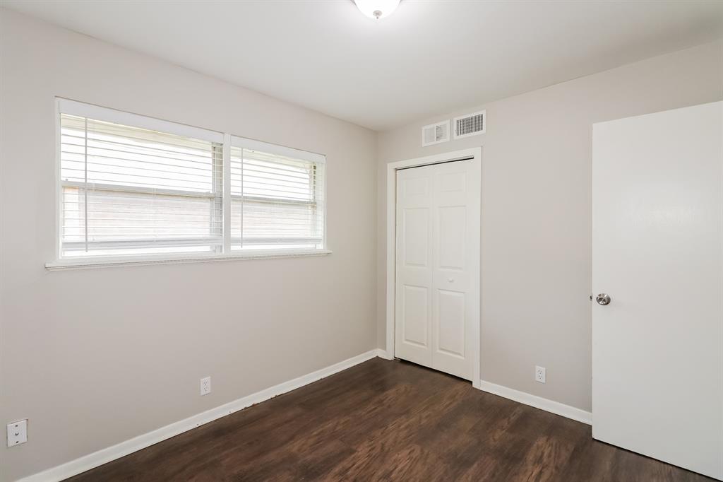 315 Eastlake Street, Houston, Texas image 17