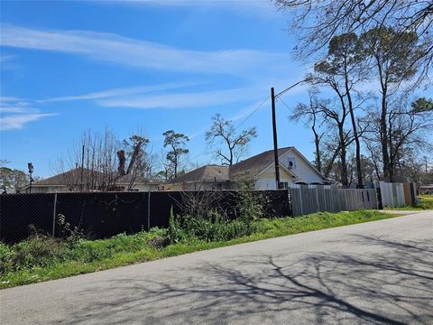 Photo of 8610 Tremont Street, Houston, TX 77028 (MLS # 82613905)