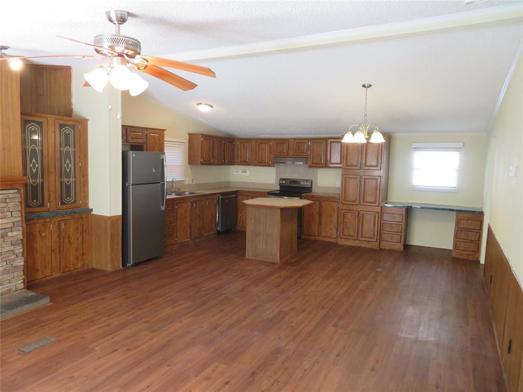 14179 Shadow Bay Drive, Willis, Texas image 8
