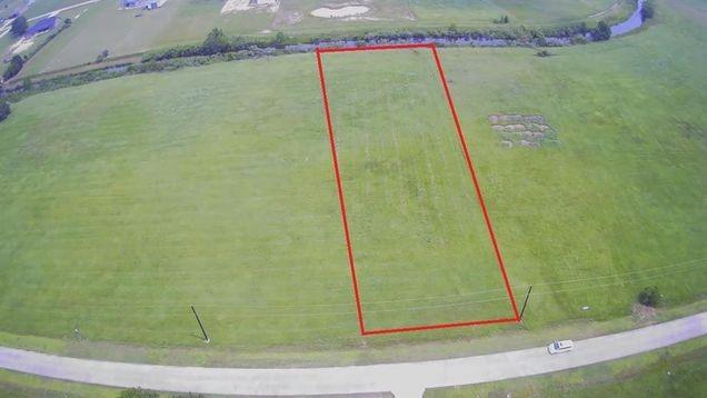 507 Chuckwagon Trail, Angleton, Texas image 1